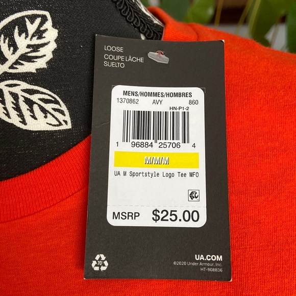 NWT Under Urmour - Picture 3 of 6